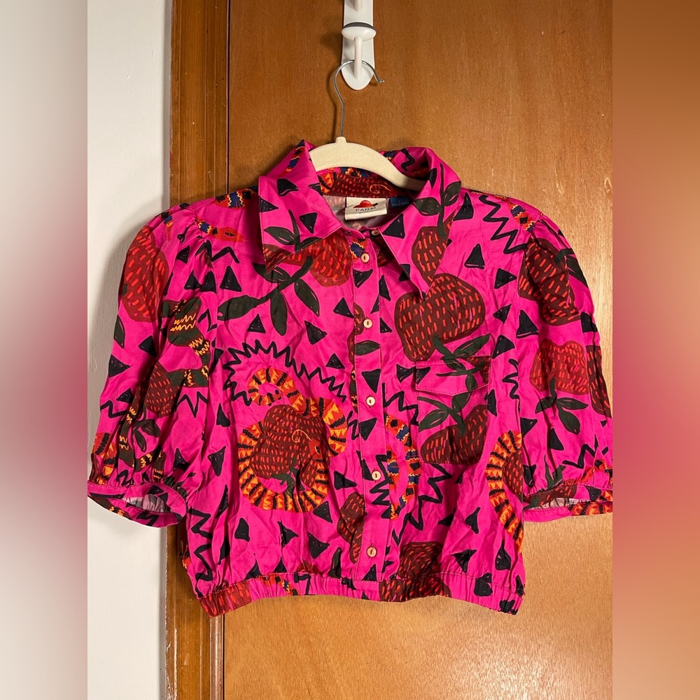 RARE🦄 FARM Rio x ANTHROPOLOGIE Pink💕Snakefruit🐍🍎Crop Top, S